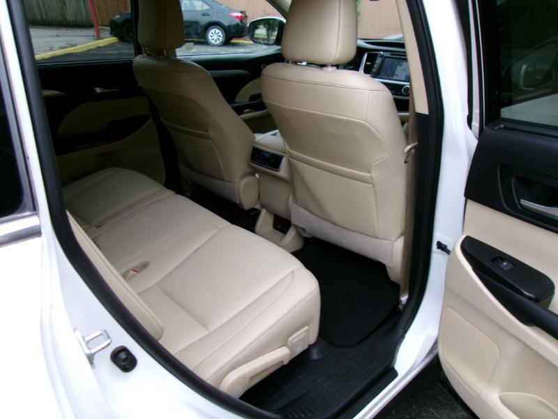 Toyota Highlander XLE AWD V6 2016