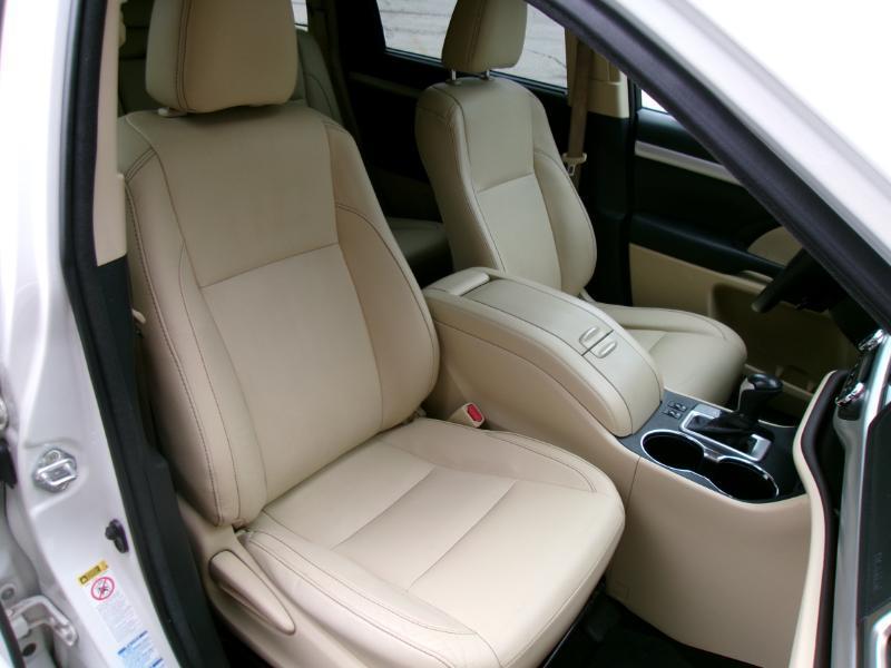 Toyota Highlander XLE AWD V6 2016