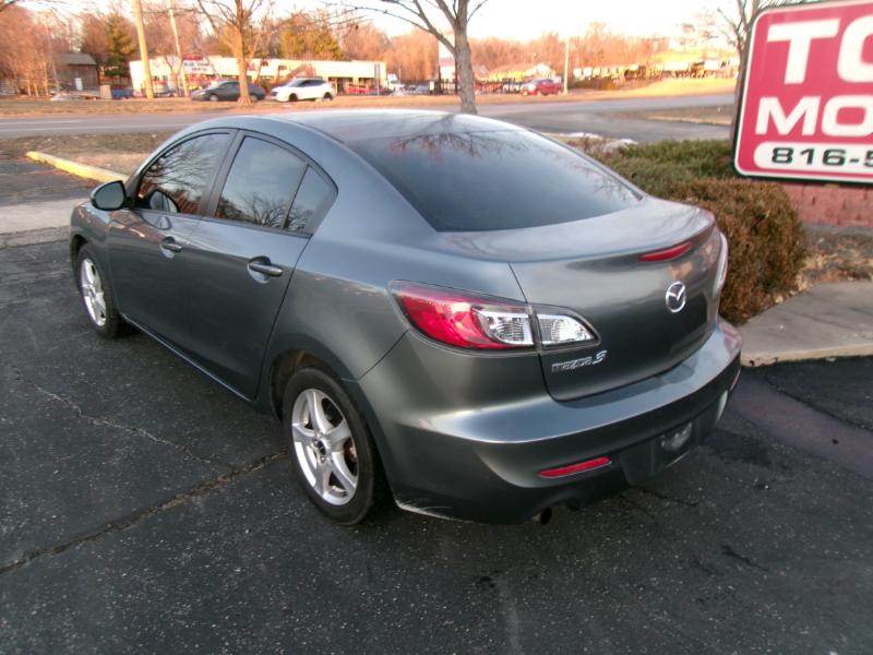 Mazda MAZDA3 i SV AT 4-Door 2013
