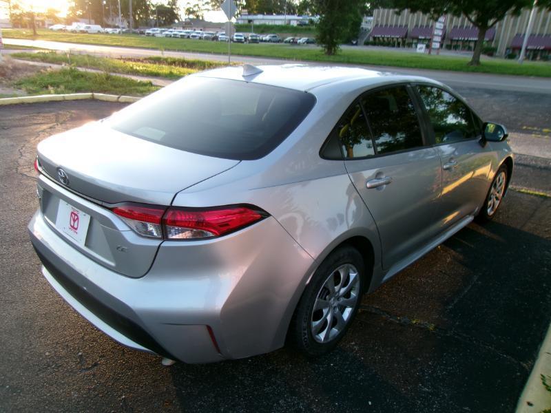 Toyota Corolla LE 2021