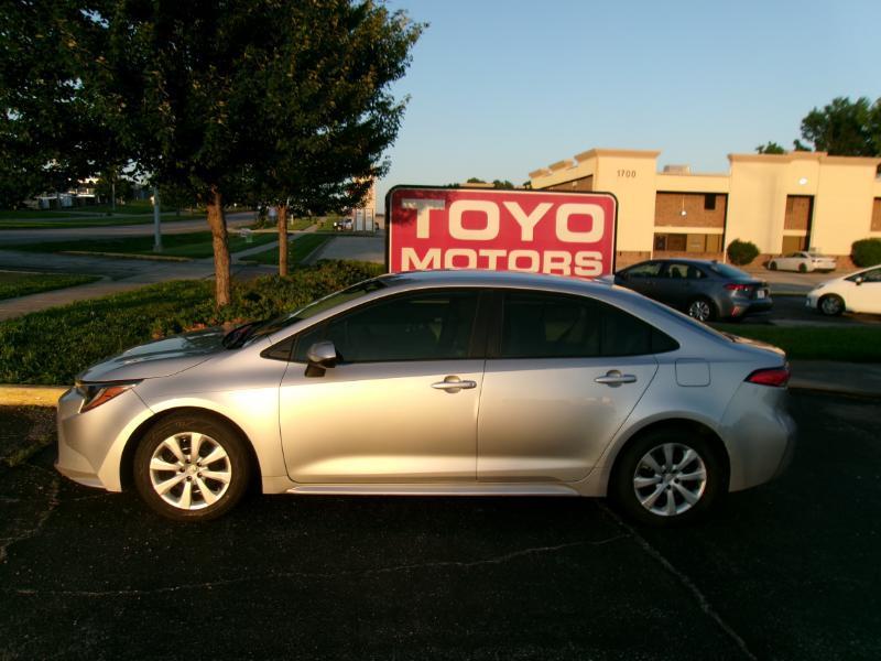 Toyota Corolla LE 2021