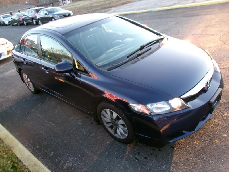Honda Civic EX-L Sedan 5-Speed AT 2010