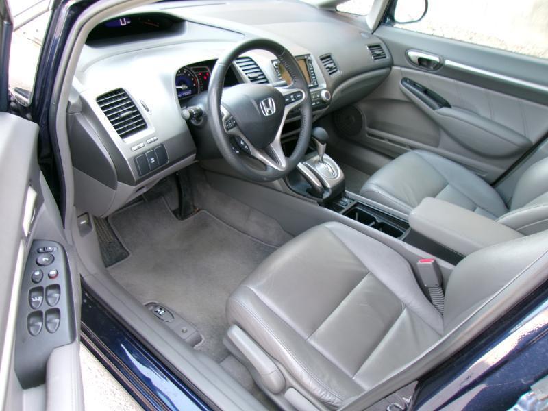 Honda Civic EX-L Sedan 5-Speed AT 2010