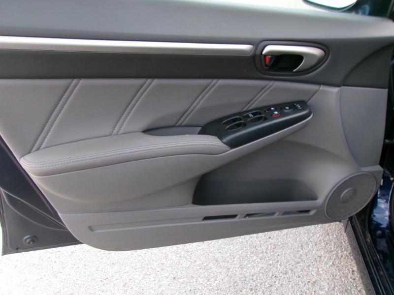 Honda Civic EX-L Sedan 5-Speed AT 2010