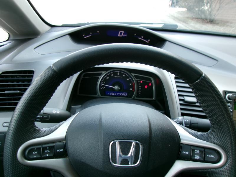 Honda Civic EX-L Sedan 5-Speed AT 2010