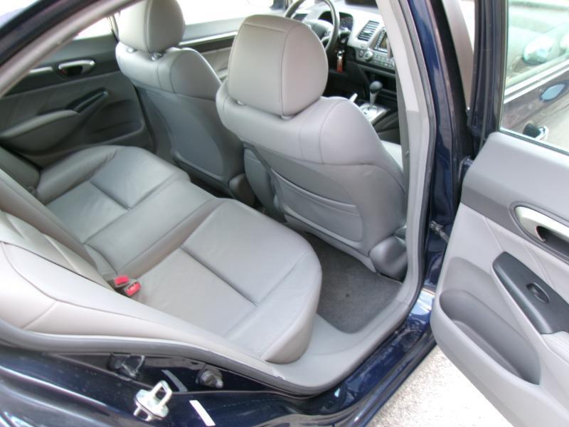 Honda Civic EX-L Sedan 5-Speed AT 2010