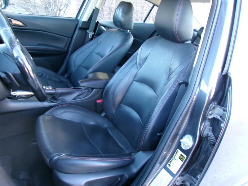 Mazda MAZDA3 s Grand Touring AT 4-Door 2015