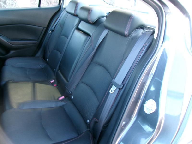 Mazda MAZDA3 s Grand Touring AT 4-Door 2015