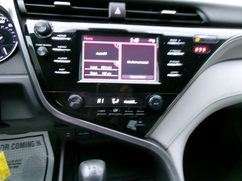 Toyota Camry SE 2019