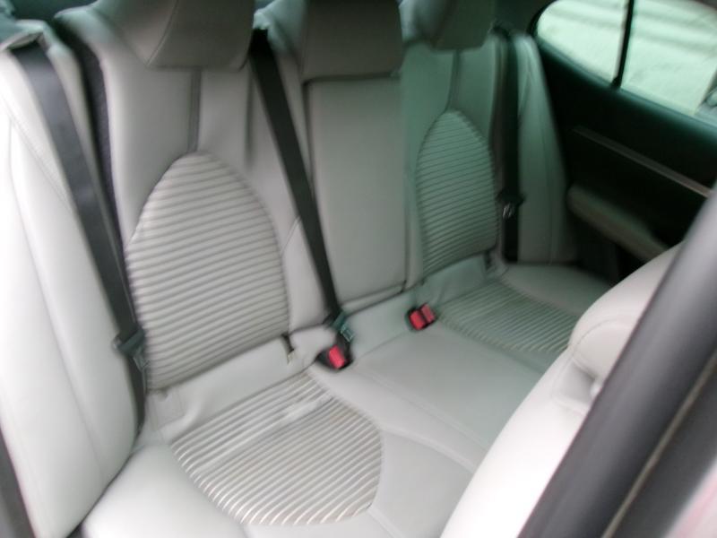 Toyota Camry SE 2019