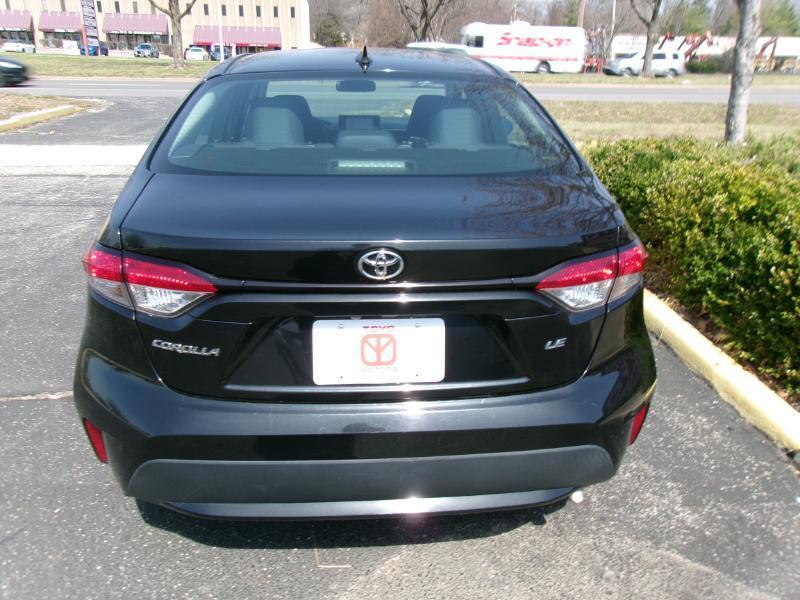 Toyota Corolla LE 2021