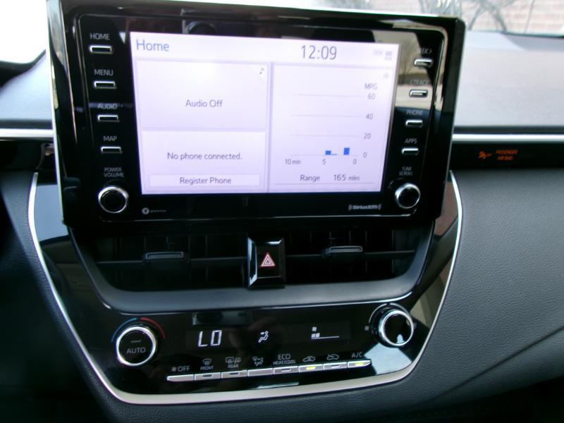 Toyota Corolla LE 2021