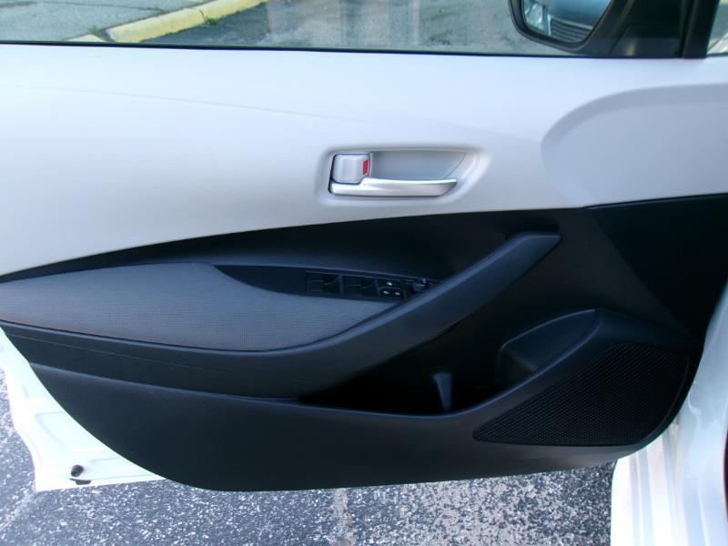 Toyota Corolla LE Hybrid 2021