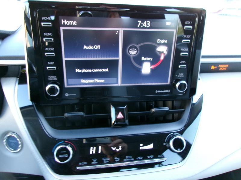 Toyota Corolla LE Hybrid 2021