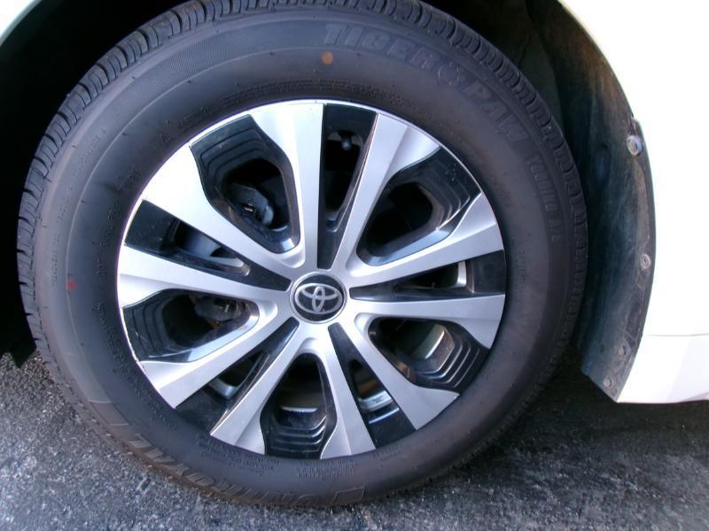 Toyota Corolla LE Hybrid 2021