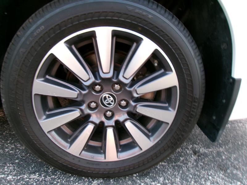 Toyota Sienna LE 7-Passenger AWD 2020