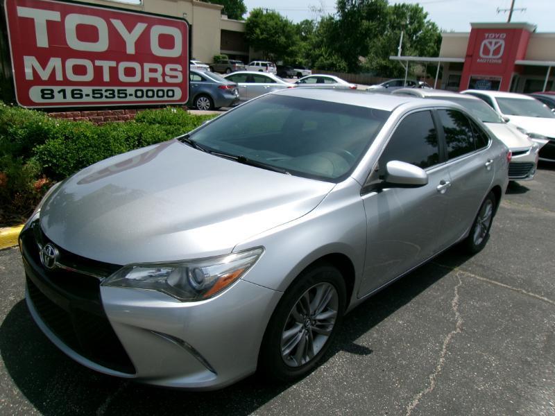 Toyota Camry SE 2017