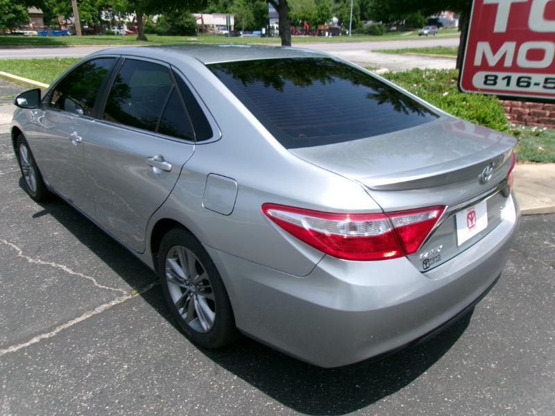 Toyota Camry SE 2017