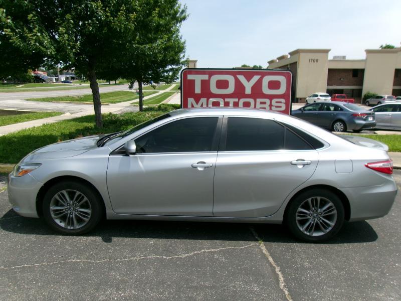 Toyota Camry SE 2017