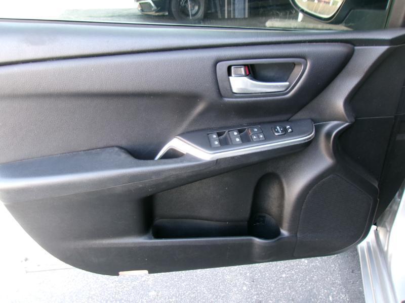 Toyota Camry SE 2017
