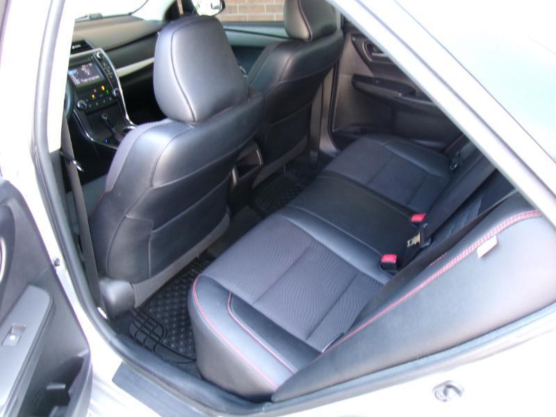 Toyota Camry SE 2017