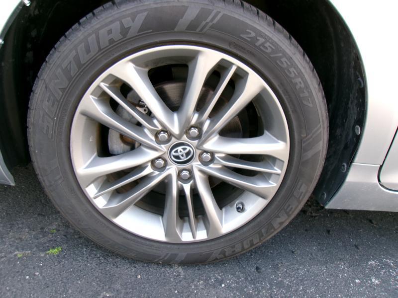 Toyota Camry SE 2017