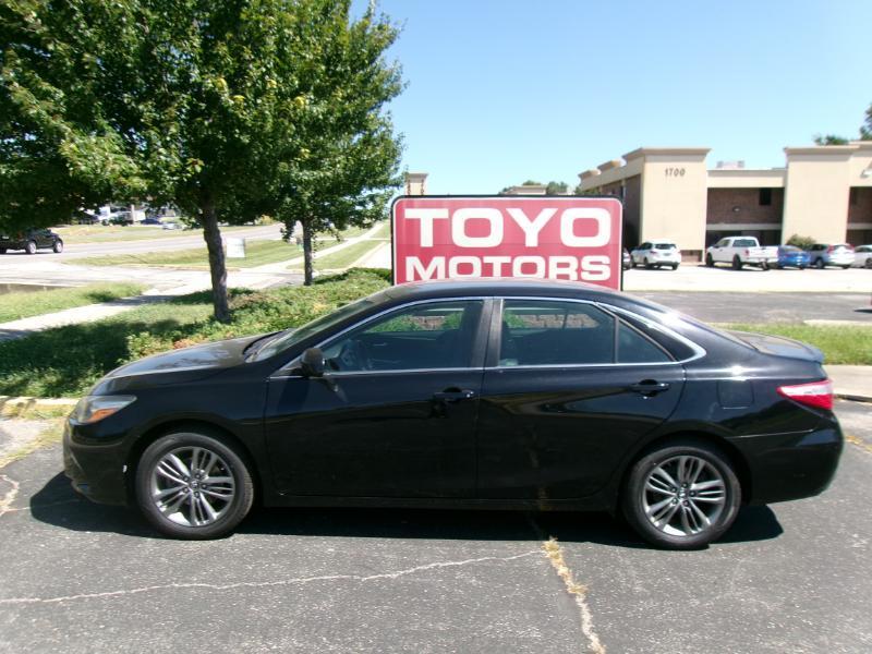 Toyota Camry SE 2017