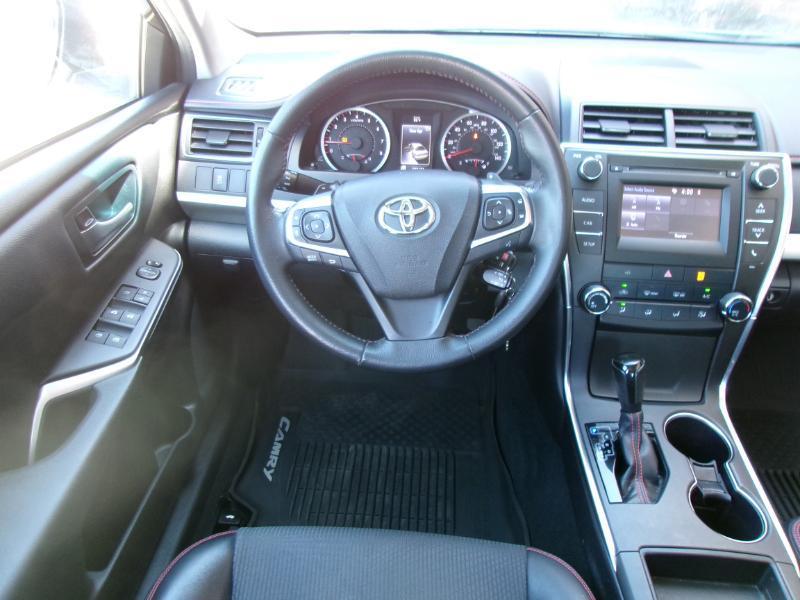 Toyota Camry SE 2017
