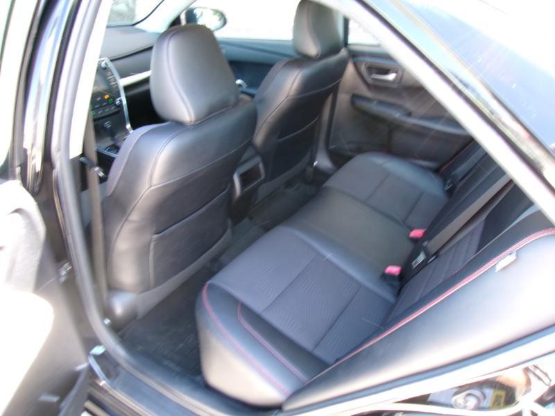 Toyota Camry SE 2017