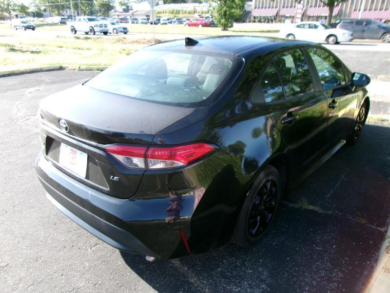 Toyota Corolla LE 2021