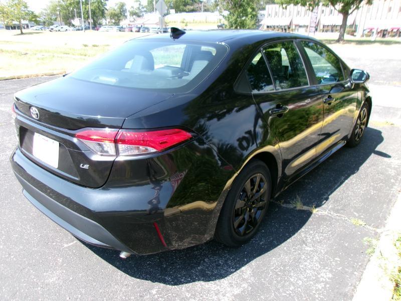 Toyota Corolla LE 2021