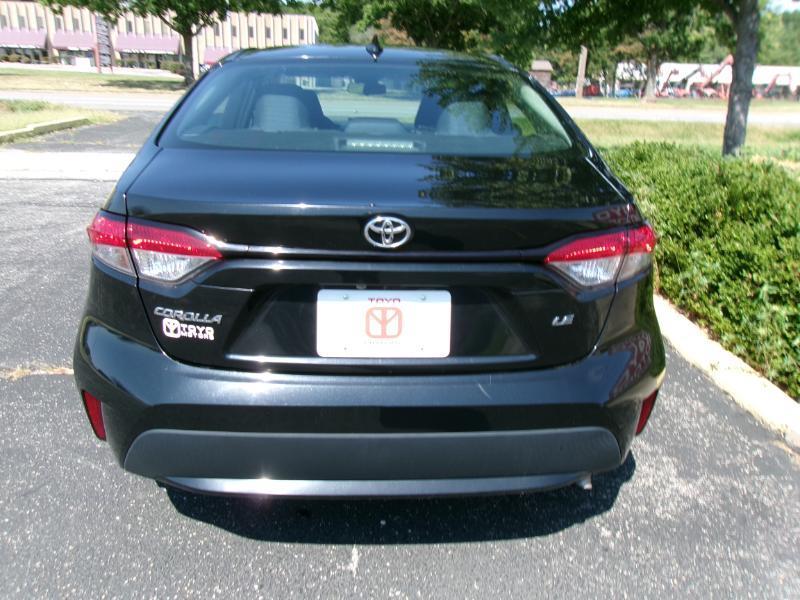 Toyota Corolla LE 2021