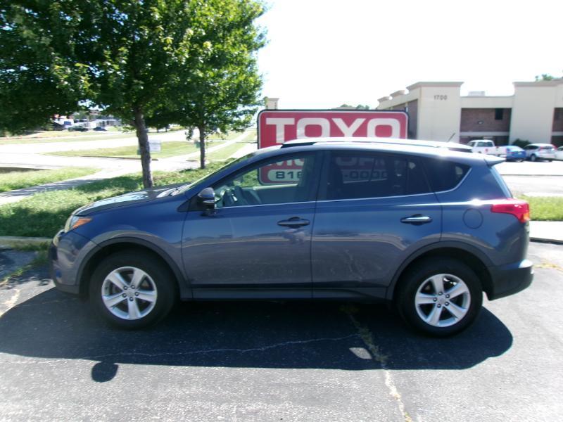 2013 Toyota RAV4 XLE - Photo 7