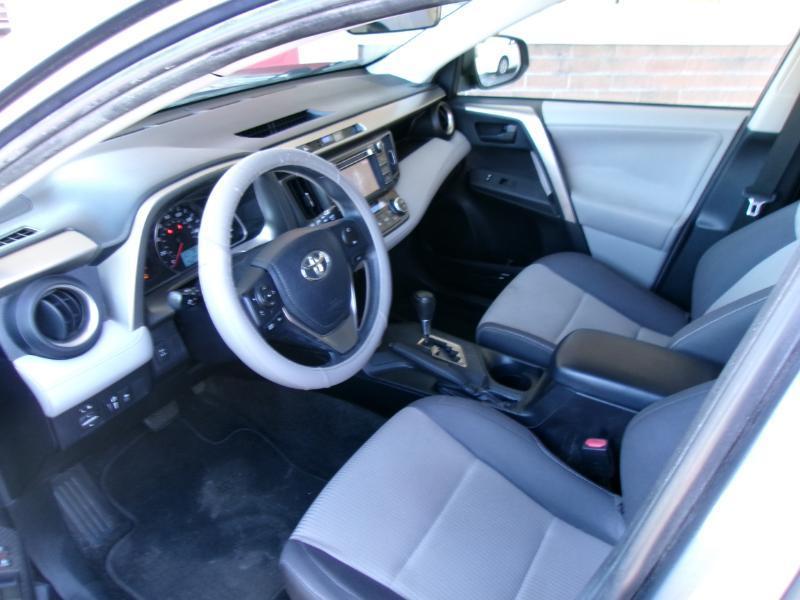 2013 Toyota RAV4 XLE - Photo 9