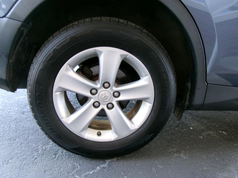 2013 Toyota RAV4 XLE - Photo 25