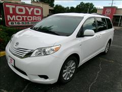2017 Toyota Sienna 