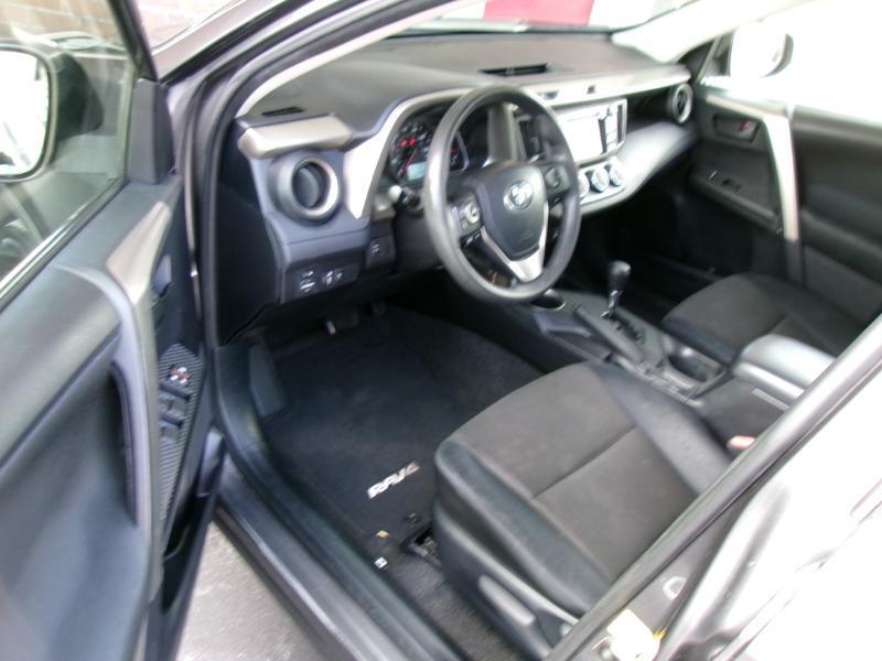 Toyota RAV4 LE AWD 2015
