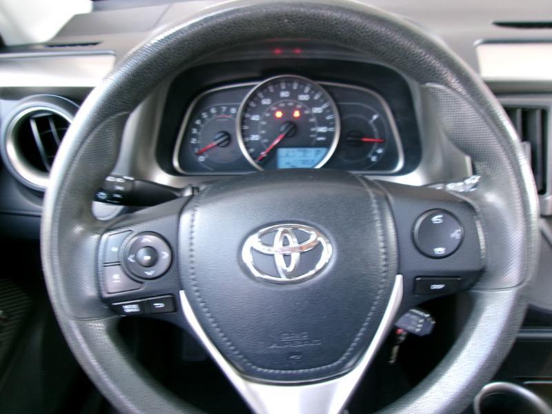 Toyota RAV4 LE AWD 2015