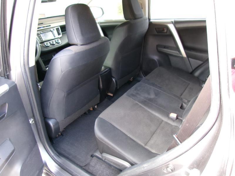 Toyota RAV4 LE AWD 2015