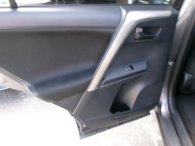 Toyota RAV4 LE AWD 2015
