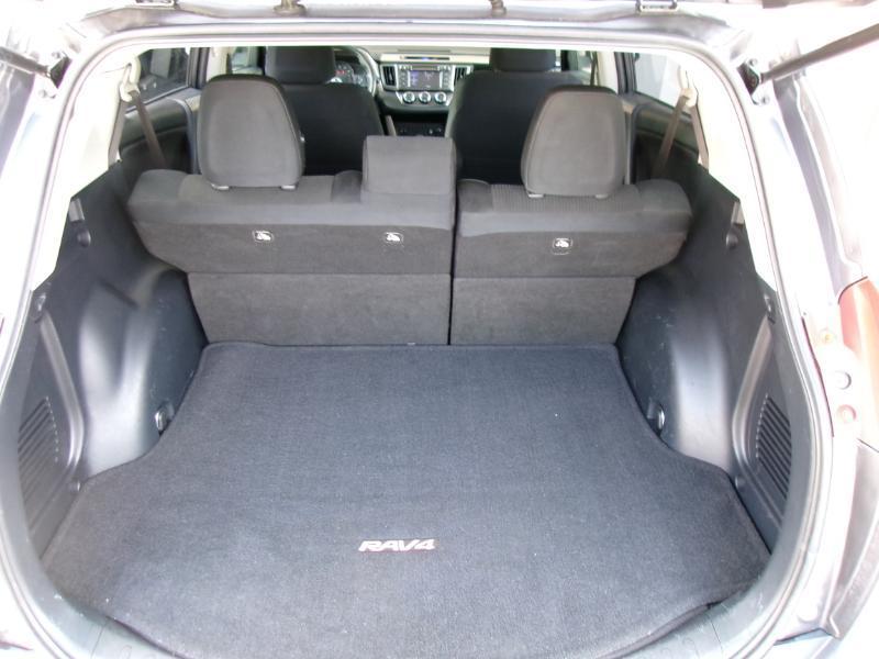 Toyota RAV4 LE AWD 2015