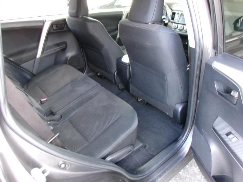 Toyota RAV4 LE AWD 2015