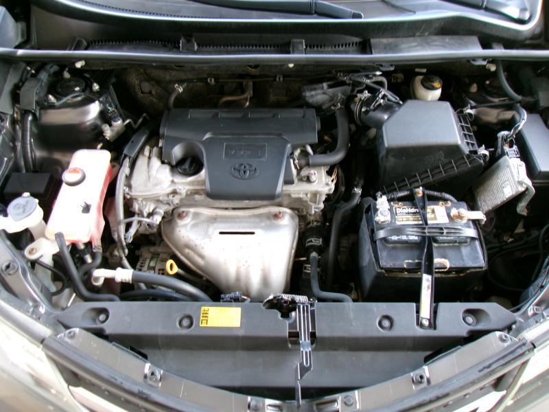 Toyota RAV4 LE AWD 2015