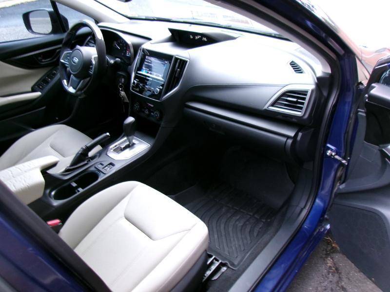 Subaru Impreza 2.0i Premium CVT 5-Door 2017