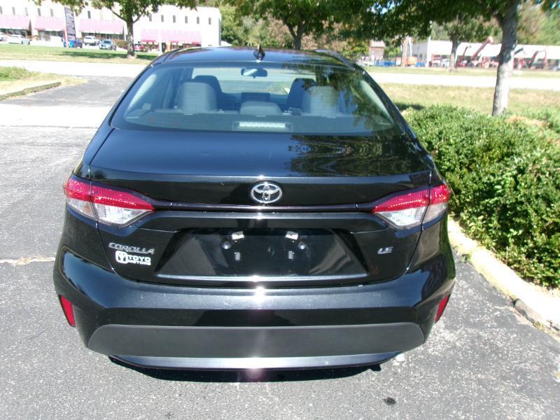 Toyota Corolla LE 2022