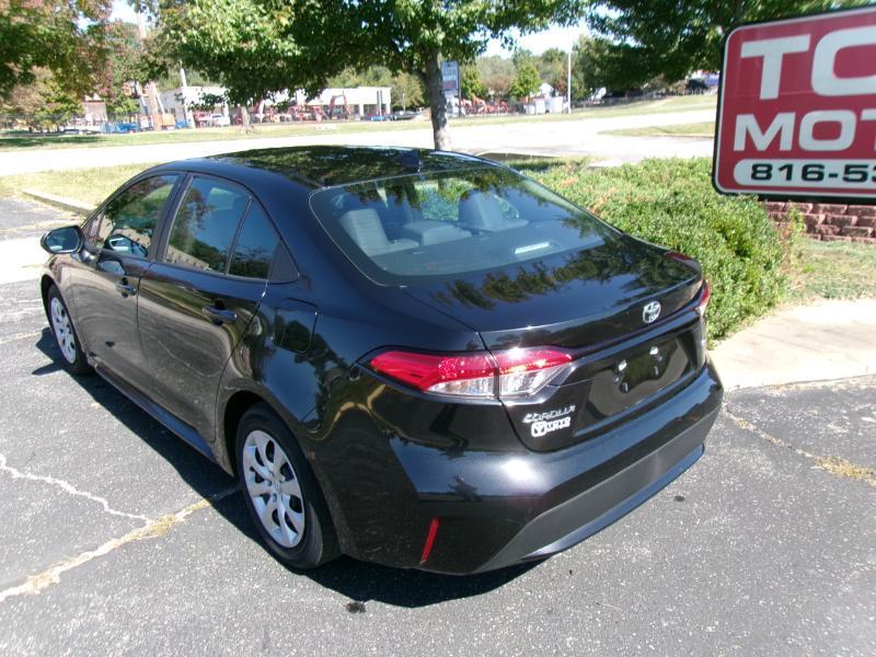 Toyota Corolla LE 2022