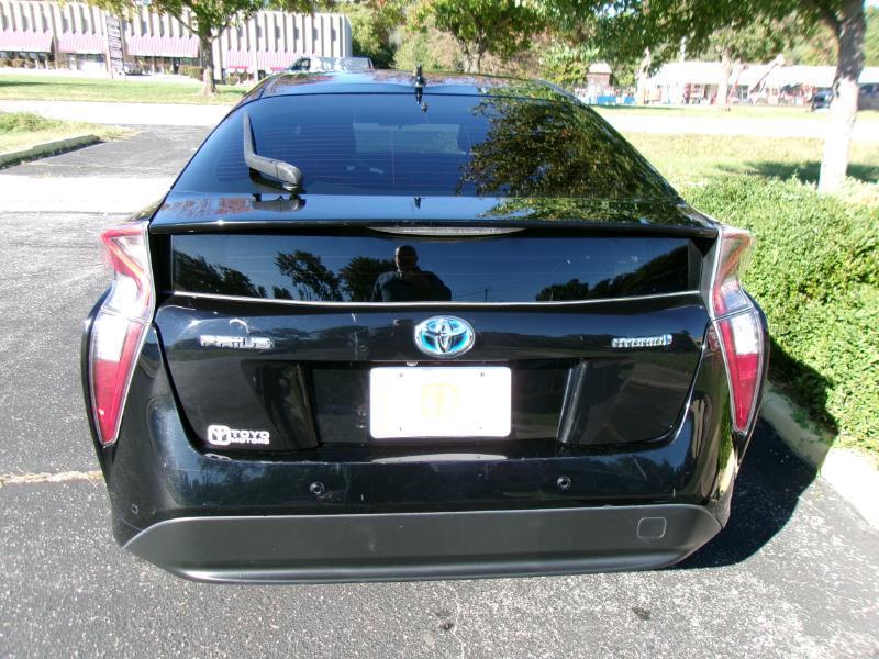 Toyota Prius Two 2017