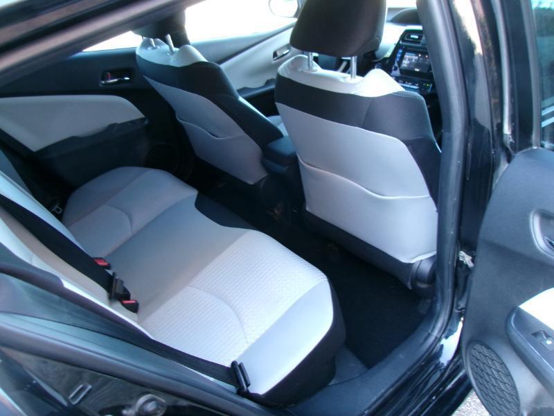 Toyota Prius Two 2017
