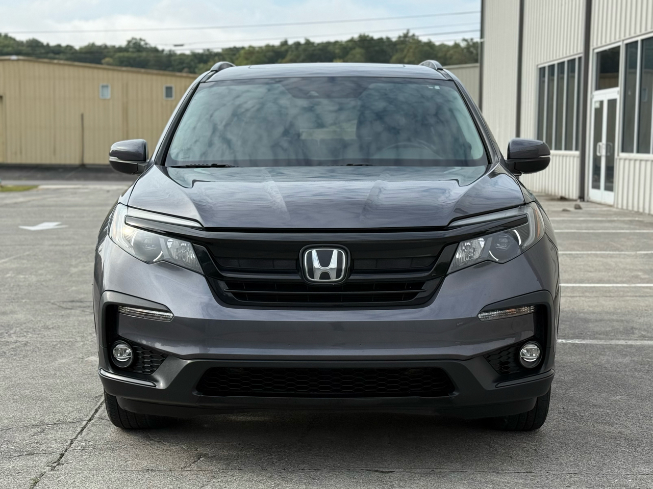 2021 Honda Pilot Special Edition photo 2