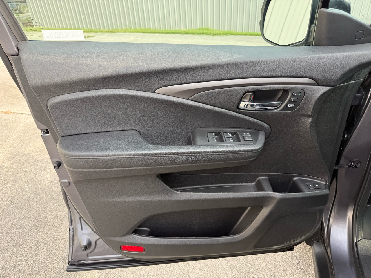 2021 Honda Pilot Special Edition photo 23